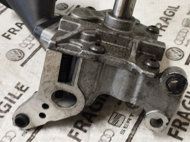 bontott AUDI A6 C6 Olajszivattyú