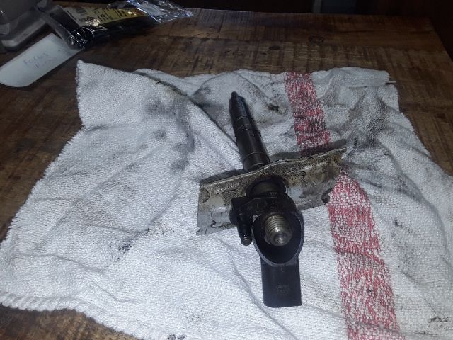 bontott AUDI A6 C6 Porlasztó (1 db)