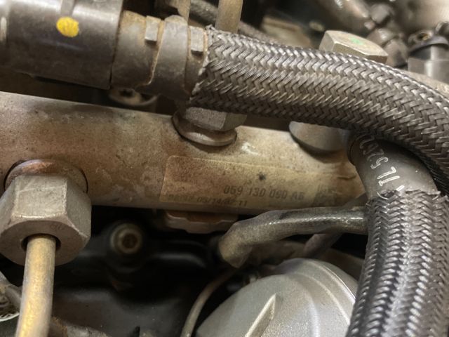 bontott AUDI A6 C6 Porlasztó Sor / Híd