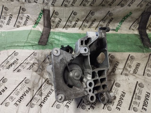 bontott AUDI A6 C6 Szervó Tartó Bak (Magában)