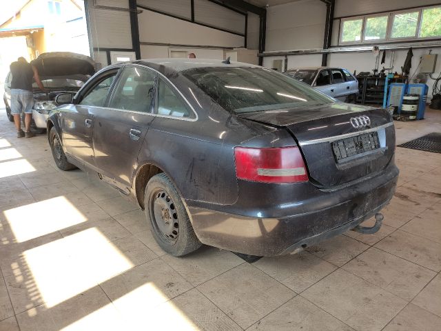 bontott AUDI A6 C6 Tank