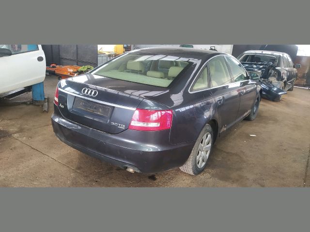 bontott AUDI A6 C6 Tank