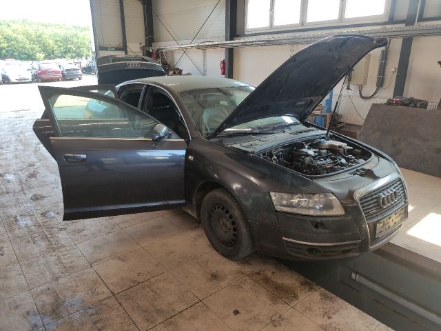 bontott AUDI A6 C6 Tank