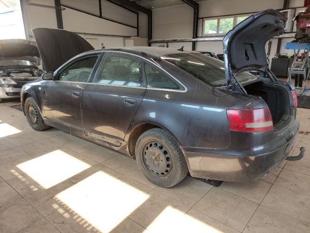 bontott AUDI A6 C6 Tanksapka