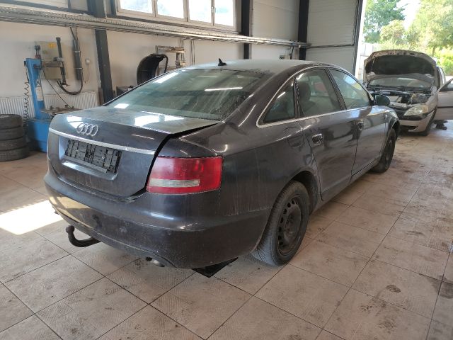 bontott AUDI A6 C6 Tanksapka