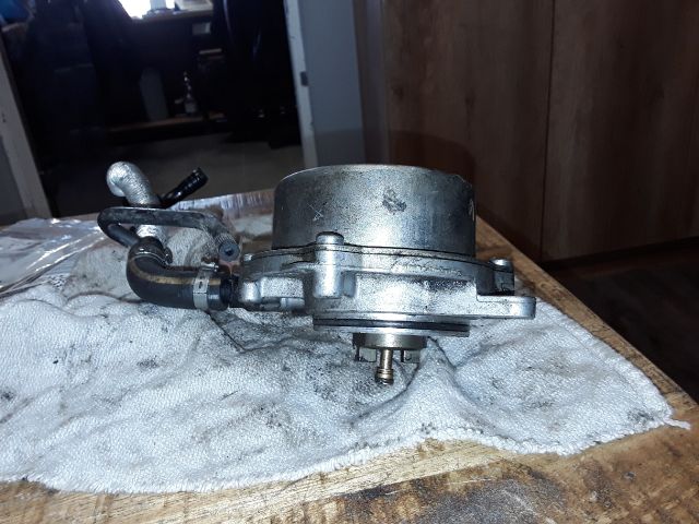 bontott AUDI A6 C6 Vákumpumpa