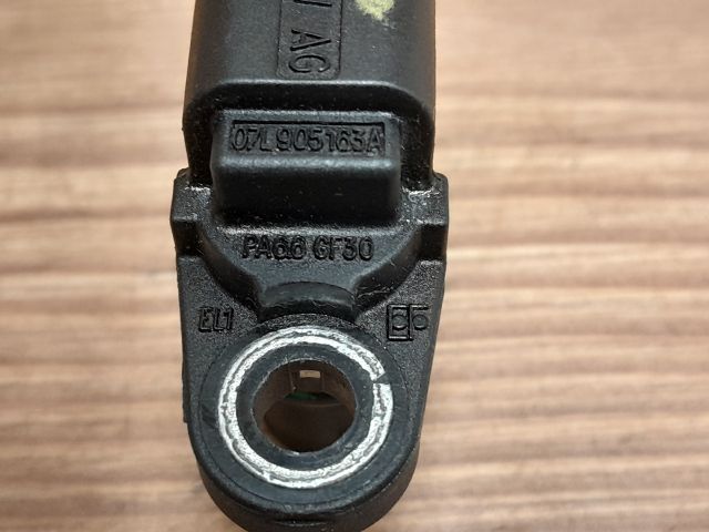 bontott AUDI A6 C6 Vezérműtengely Fordulatszám Jeladó