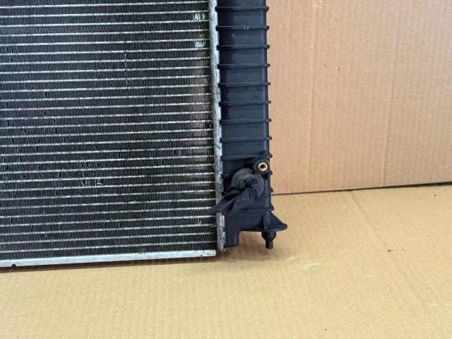 bontott AUDI A6 C6 Vízhűtő Radiátor (Klímás)