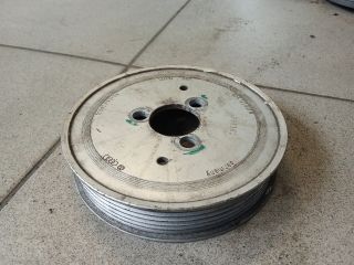 bontott AUDI A6 C6 Vízpumpa Szíjtárcsa