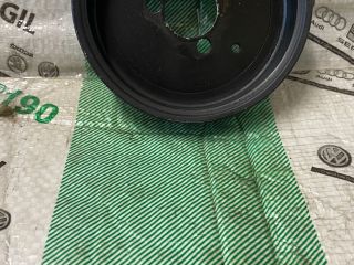 bontott AUDI A6 C6 Vízpumpa Szíjtárcsa