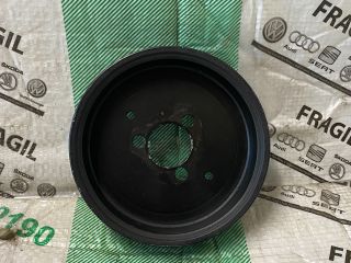 bontott AUDI A6 C6 Vízpumpa Szíjtárcsa