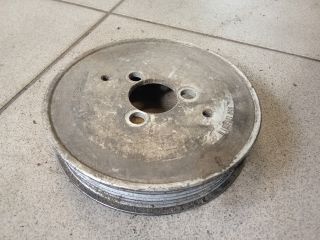 bontott AUDI A6 C6 Vízpumpa Szíjtárcsa