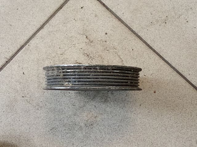 bontott AUDI A6 C6 Vízpumpa Szíjtárcsa