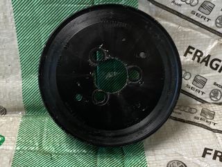 bontott AUDI A6 C6 Vízpumpa Szíjtárcsa