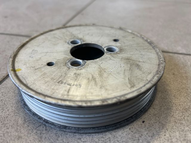 bontott AUDI A6 C6 Vízpumpa Szíjtárcsa