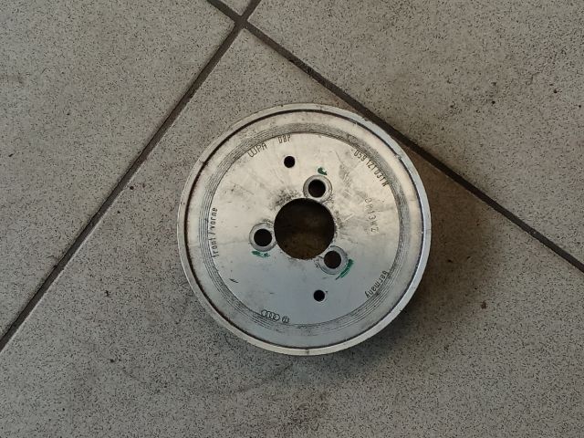 bontott AUDI A6 C6 Vízpumpa Szíjtárcsa