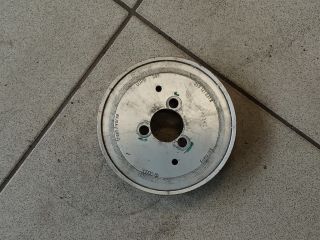 bontott AUDI A6 C6 Vízpumpa Szíjtárcsa