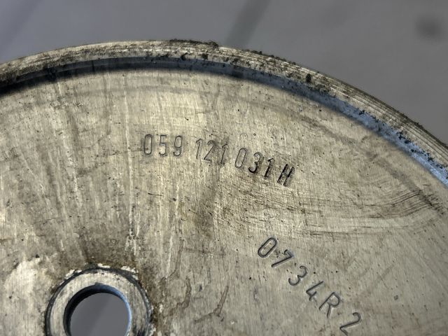 bontott AUDI A6 C6 Vízpumpa Szíjtárcsa