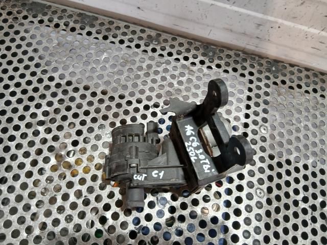 bontott AUDI A6 C6 Vízpumpa