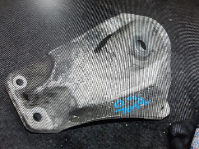 bontott AUDI A6 C6 Váltó Tartó Bak (Pozíciófüggetlen)