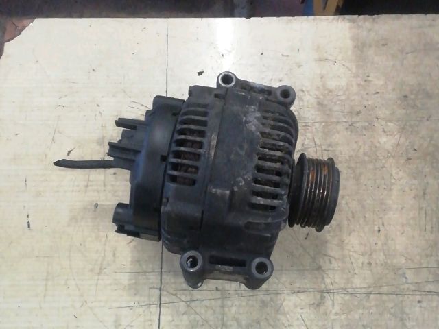 bontott AUDI A6 C6 Generátor