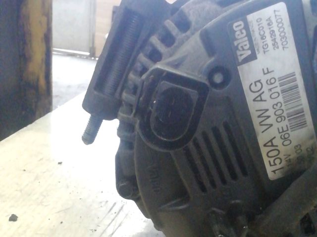 bontott AUDI A6 C6 Generátor