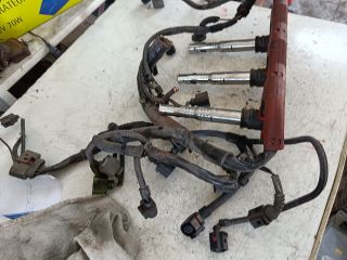 bontott AUDI A6 C6 Gyújtótrafó Szett