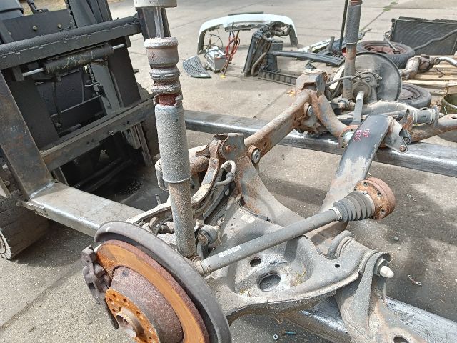 bontott AUDI A6 C6 Jobb hátsó Féltengely