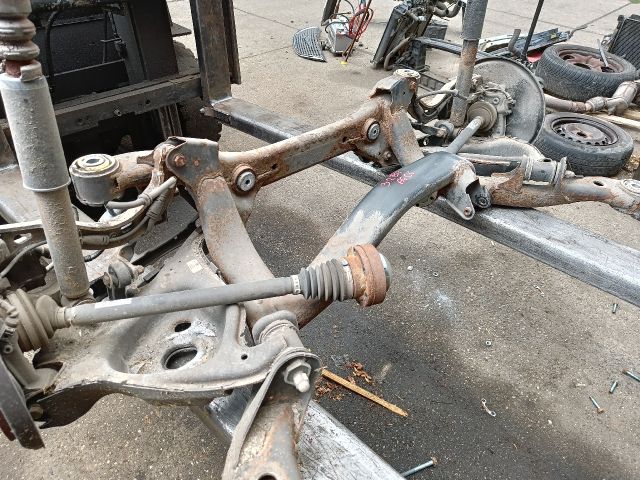 bontott AUDI A6 C6 Jobb hátsó Féltengely