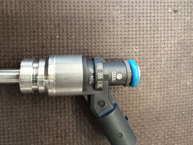 bontott AUDI A6 C6 Porlasztó (1 db)