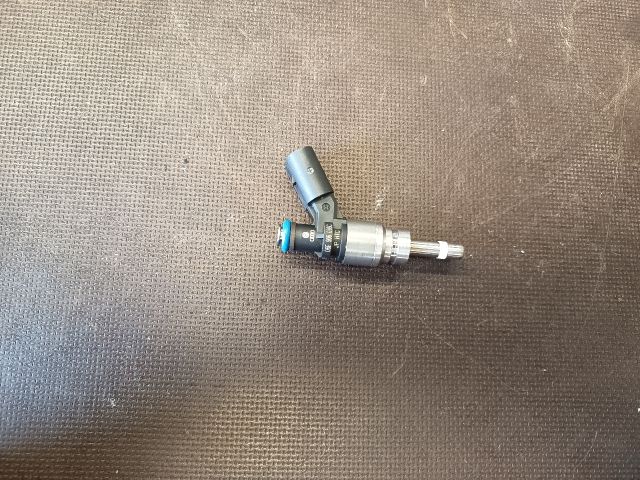 bontott AUDI A6 C6 Porlasztó (1 db)