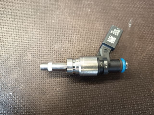 bontott AUDI A6 C6 Porlasztó (1 db)