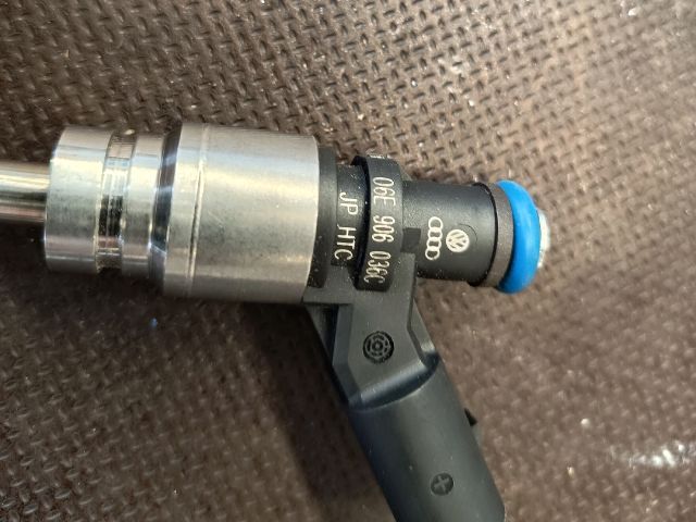 bontott AUDI A6 C6 Porlasztó (1 db)