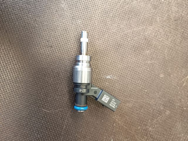 bontott AUDI A6 C6 Porlasztó (1 db)