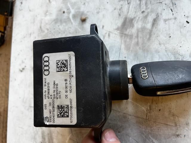 bontott AUDI A6 C6 Gyújtáskapcsoló