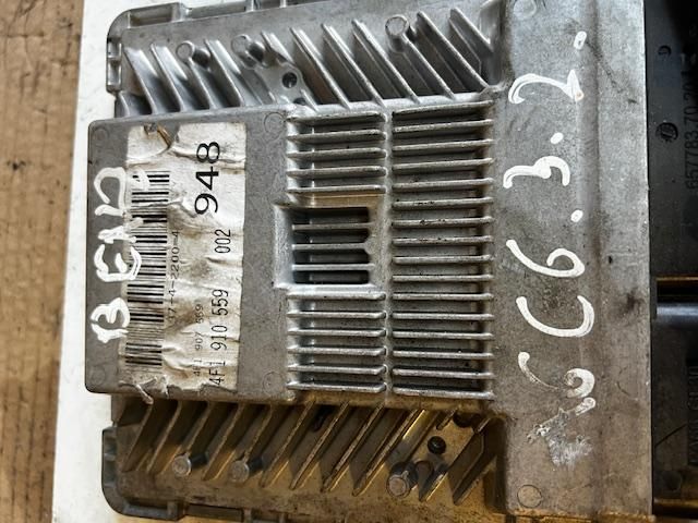 bontott AUDI A6 C6 Motorvezérlő