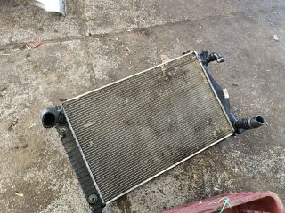 bontott AUDI A6 C6 Vízhűtő Radiátor (Klímás)