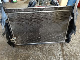 bontott AUDI A6 C6 Vízhűtő Radiátor (Klímás)