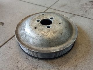 bontott AUDI A6 C6 Vízpumpa Szíjtárcsa