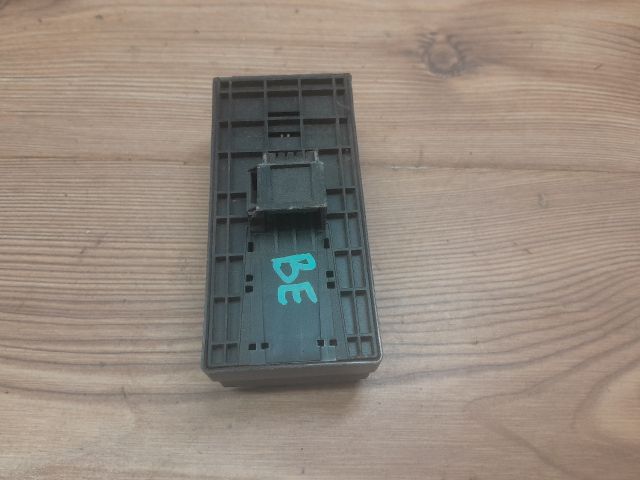 bontott AUDI A6 C6 Ablakemelő Kapcsoló Négyes / Kettes