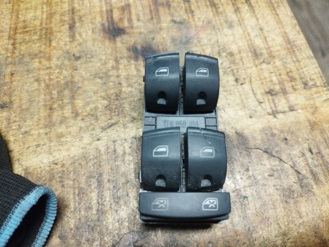 bontott AUDI A6 C6 Ablakemelő Kapcsoló Négyes / Kettes