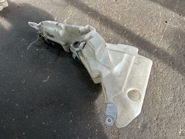 bontott AUDI A6 C6 Ablakmosó Tartály