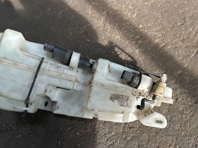 bontott AUDI A6 C6 Ablakmosó Tartály