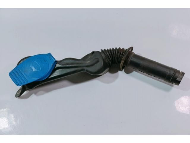 bontott AUDI A6 C6 Ablakmosótartály Betöltő