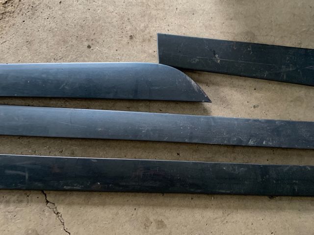 bontott AUDI A6 C6 Ajtó Díszléc Szett