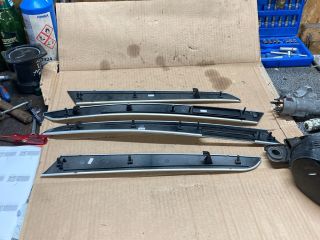 bontott AUDI A6 C6 Ajtó Díszléc Szett