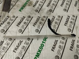 bontott AUDI A6 C6 Ajtó Kárpit Világítás