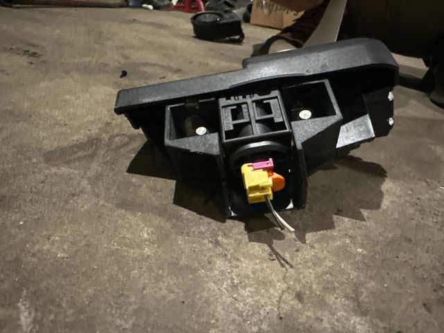 bontott AUDI A6 C6 Akkumulátor Saru Elektronikával