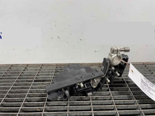 bontott AUDI A6 C6 Akkumulátor Saru