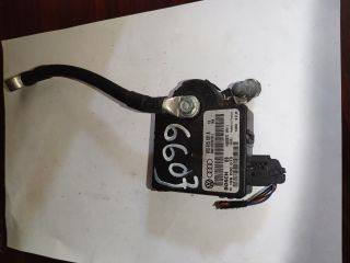 bontott AUDI A6 C6 Akkumulátor Vezérlő Panel